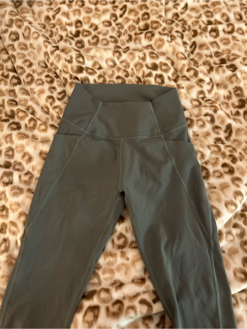 Wilo High-Waist Olive Green Leggings - Picture 5 of 6
